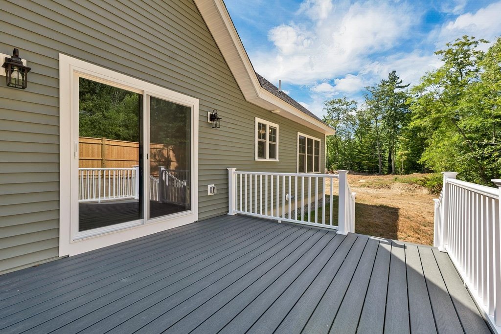 Laconia, New Hampshire, 03246, United States, 3 Bedrooms Bedrooms, ,2.5 BathroomsBathrooms,Residential,Forsale,1952893