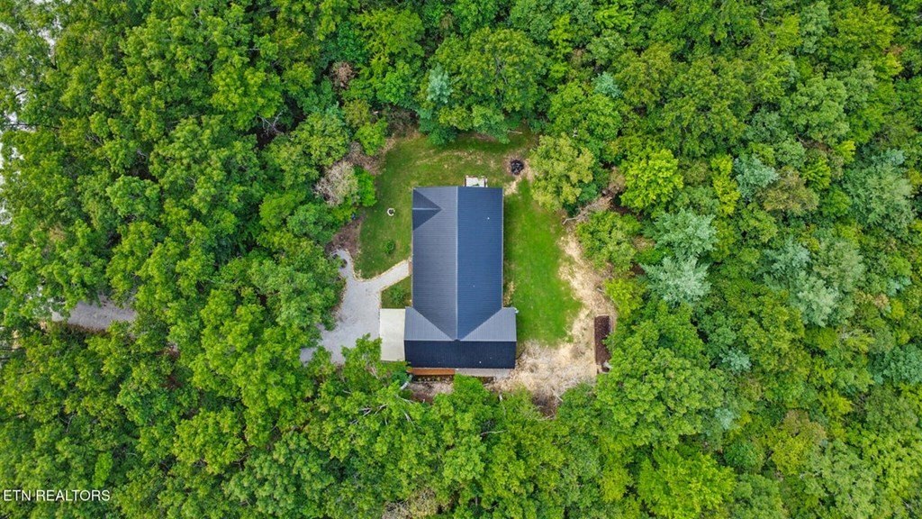 Jamestown, Tennessee, 38556, United States, 3 Bedrooms Bedrooms, ,2.5 BathroomsBathrooms,Residential,Forsale,1968510