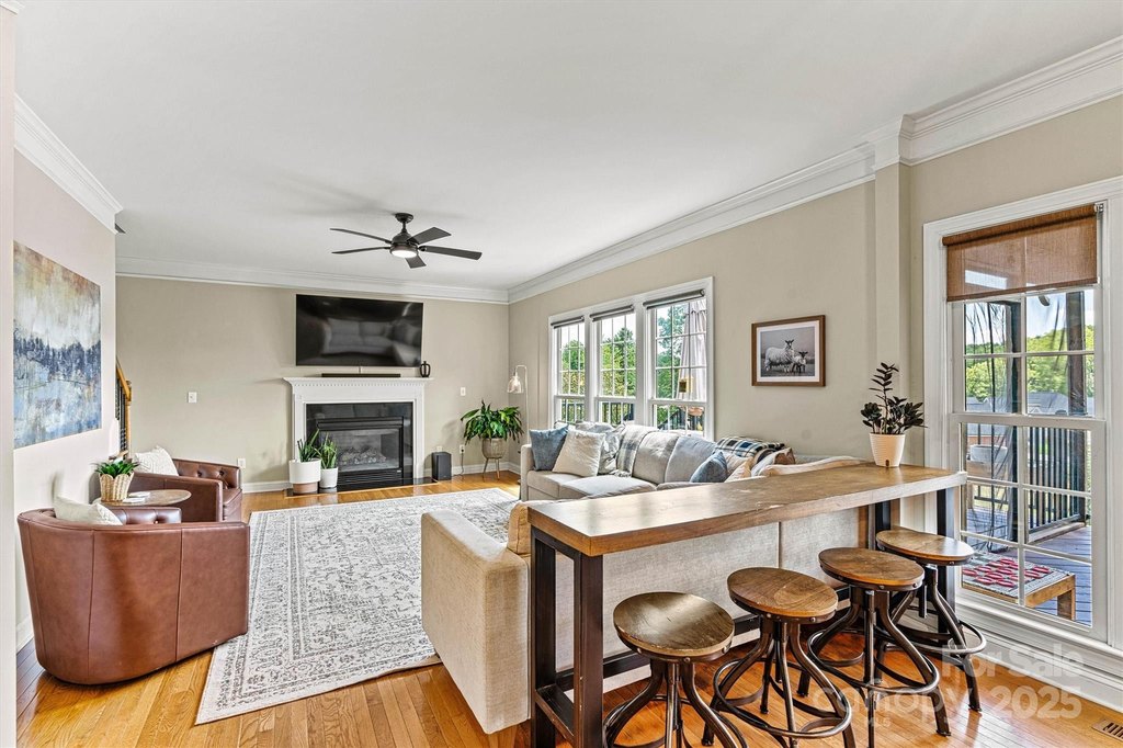 Denver, North Carolina, 28037, United States, 6 Bedrooms Bedrooms, ,5 BathroomsBathrooms,Residential,Forsale,1934927