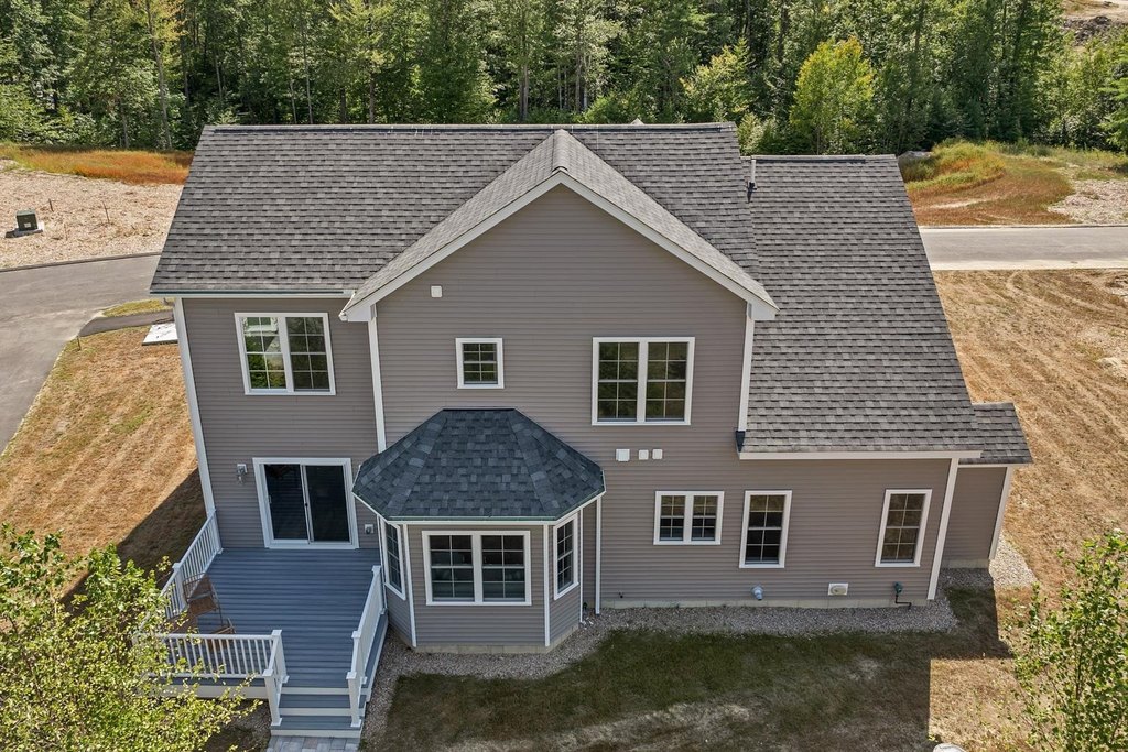 Laconia, New Hampshire, 03246, United States, 3 Bedrooms Bedrooms, ,2.5 BathroomsBathrooms,Residential,Forsale,1952891