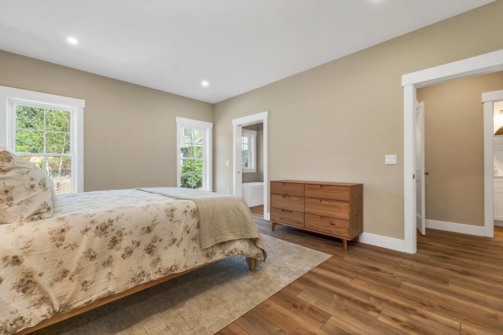 Laconia, New Hampshire, 03246, United States, 3 Bedrooms Bedrooms, ,2.5 BathroomsBathrooms,Residential,Forsale,1952891