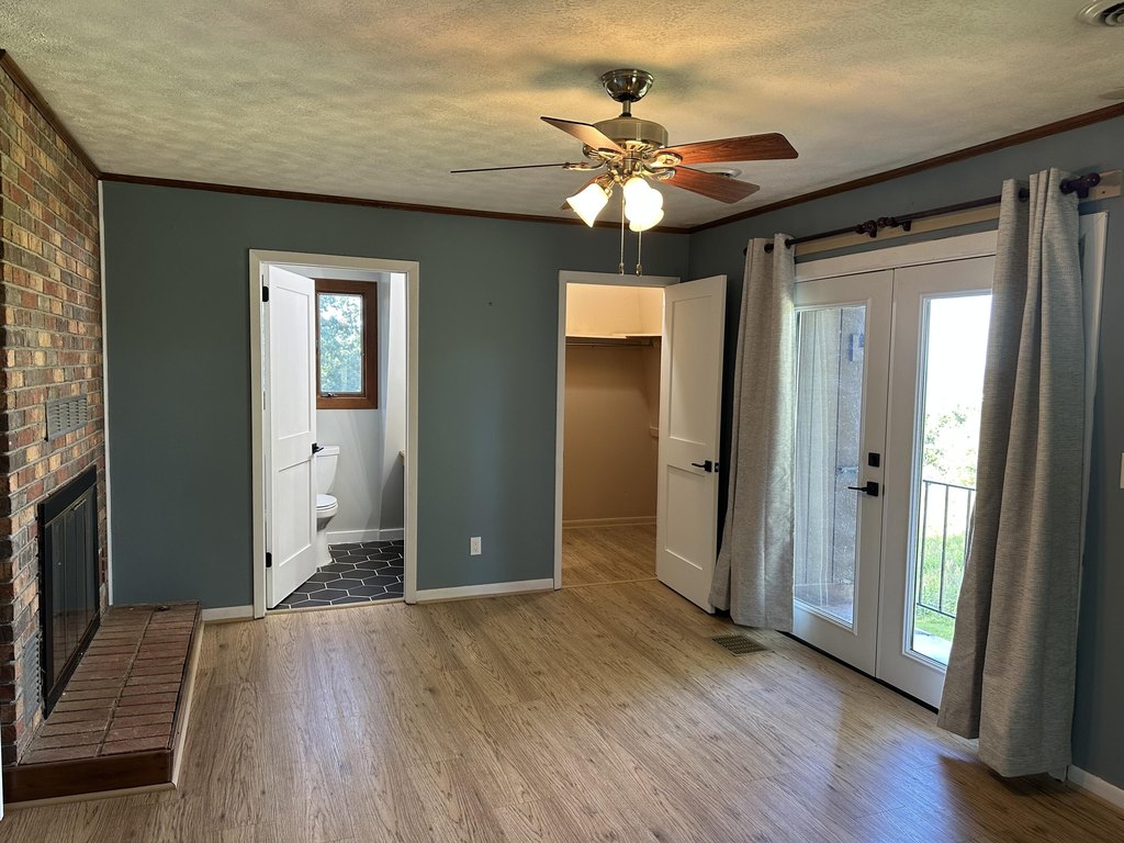 Jefferson City, Tennessee, 37760, United States, 3 Bedrooms Bedrooms, ,3.5 BathroomsBathrooms,Residential,Forsale,1884044