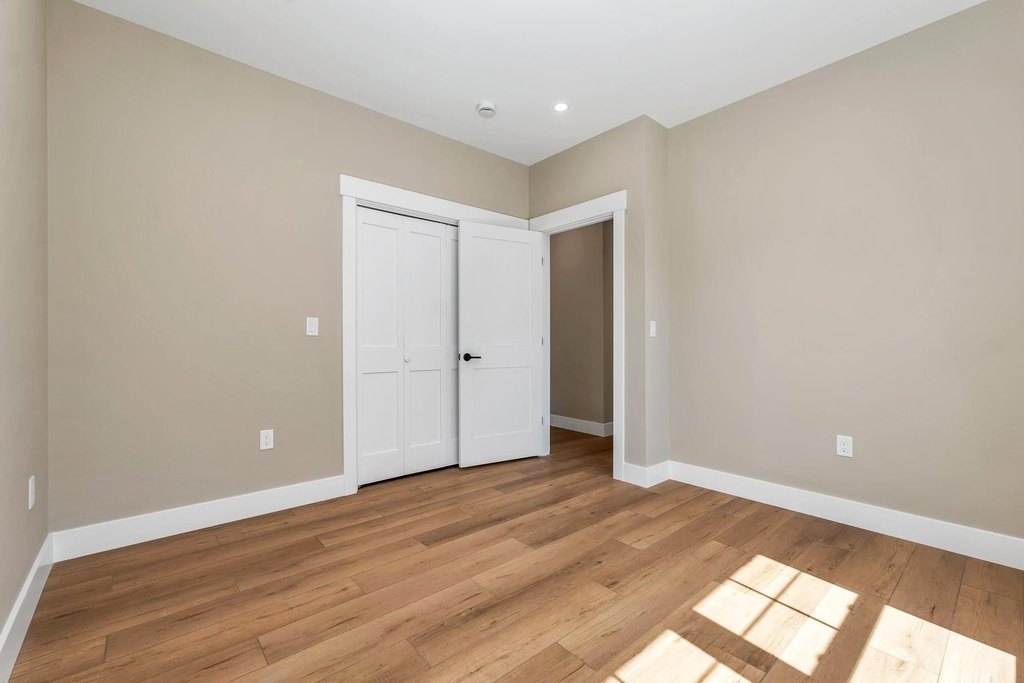 Laconia, New Hampshire, 03246, United States, 3 Bedrooms Bedrooms, ,2.5 BathroomsBathrooms,Residential,Forsale,1952893