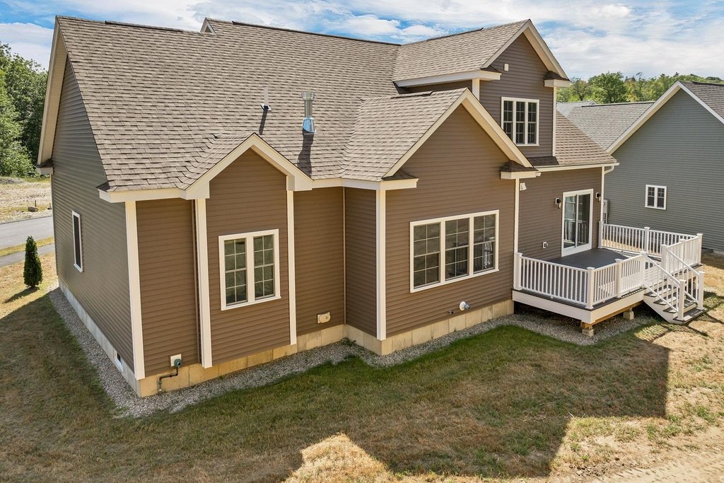 Laconia, New Hampshire, 03246, United States, 3 Bedrooms Bedrooms, ,2.5 BathroomsBathrooms,Residential,Forsale,1952892