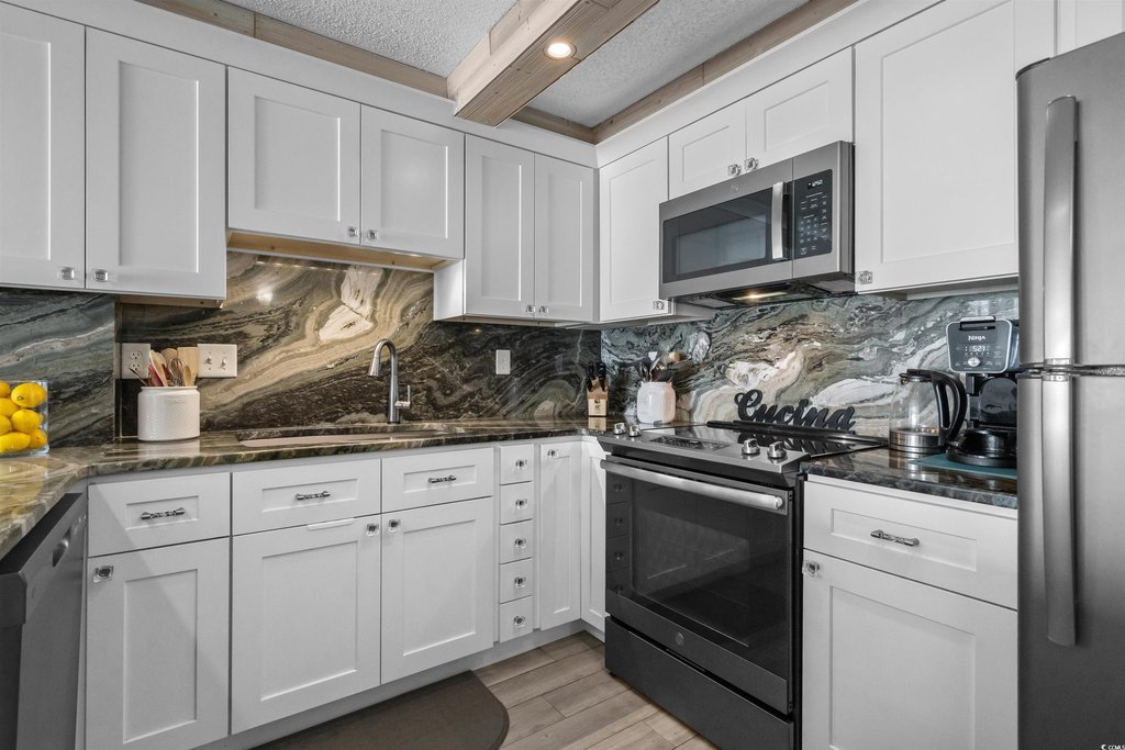 North Myrtle Beach, South Carolina, 29582, United States, 3 Bedrooms Bedrooms, ,2.5 BathroomsBathrooms,Residential,Forsale,1946103