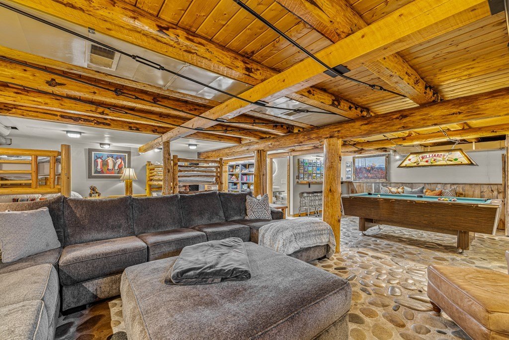 McCall, Idaho, 83638, United States, 3 Bedrooms Bedrooms, ,4 BathroomsBathrooms,Residential,Forsale,1996720