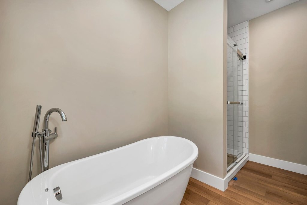 Laconia, New Hampshire, 03246, United States, 3 Bedrooms Bedrooms, ,2.5 BathroomsBathrooms,Residential,Forsale,1952893