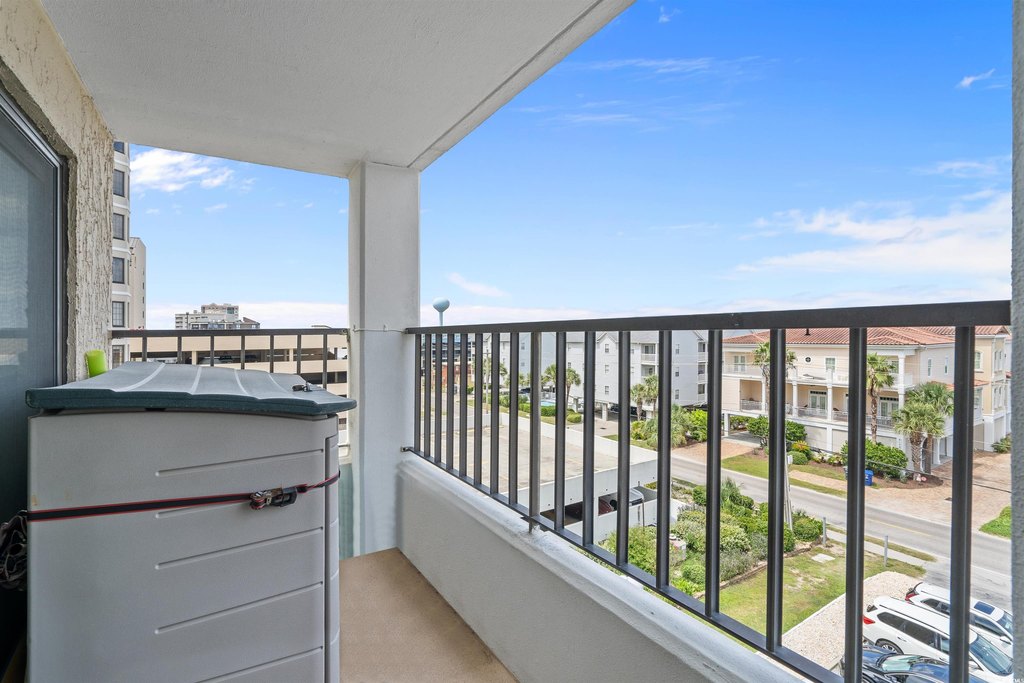 North Myrtle Beach, South Carolina, 29582, United States, 3 Bedrooms Bedrooms, ,2.5 BathroomsBathrooms,Residential,Forsale,1946103