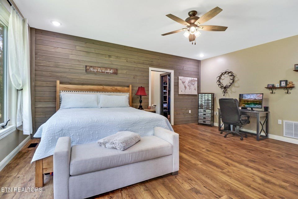 Jamestown, Tennessee, 38556, United States, 3 Bedrooms Bedrooms, ,2.5 BathroomsBathrooms,Residential,Forsale,1968510