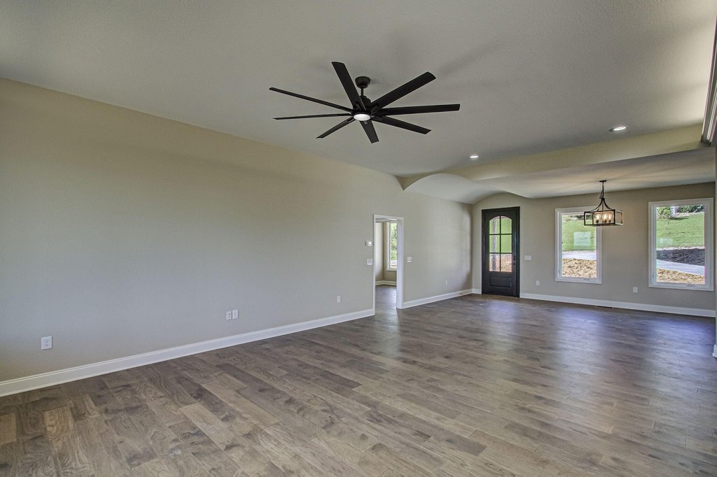 Bean Station, Tennessee, 37708, United States, 3 Bedrooms Bedrooms, ,2 BathroomsBathrooms,Residential,Forsale,1941404