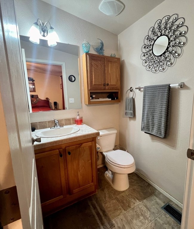 Donnelly, Idaho, 83615, United States, 3 Bedrooms Bedrooms, ,1.5 BathroomsBathrooms,Residential,Forsale,1946179