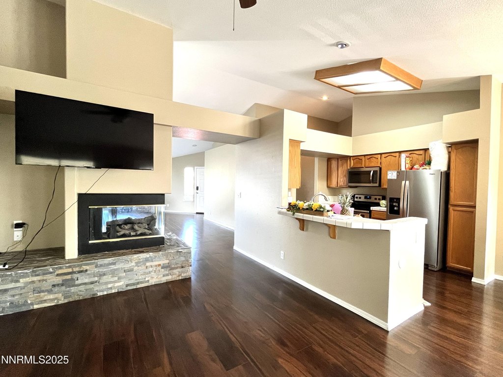 Reno, Nevada, 89523, United States, 3 Bedrooms Bedrooms, ,2 BathroomsBathrooms,Residential,Forsale,1936776