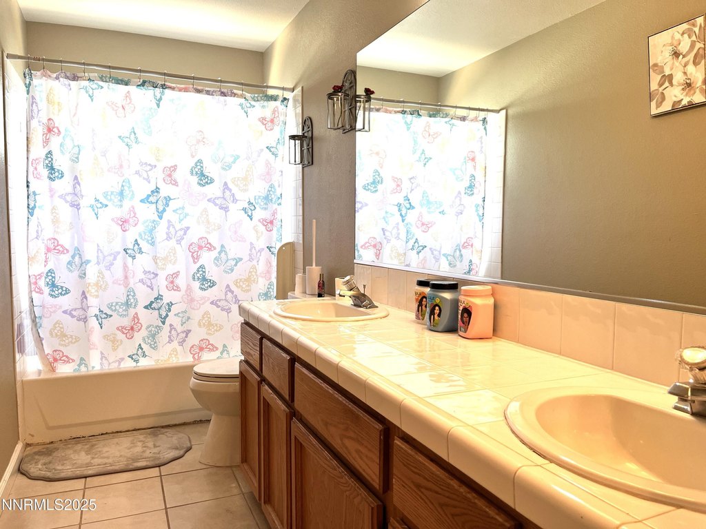 Reno, Nevada, 89523, United States, 3 Bedrooms Bedrooms, ,2 BathroomsBathrooms,Residential,Forsale,1936776