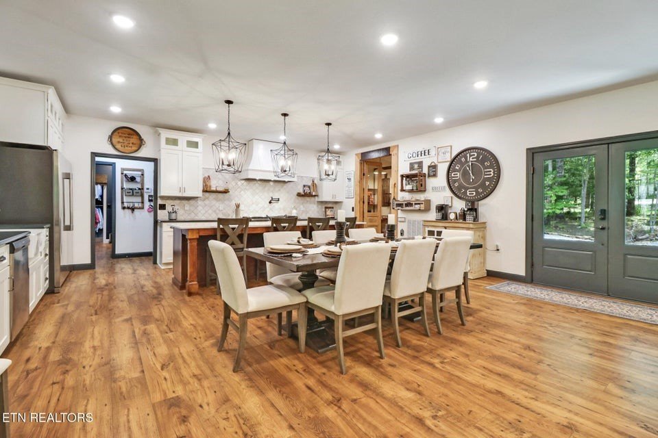 Jamestown, Tennessee, 38556, United States, 3 Bedrooms Bedrooms, ,2.5 BathroomsBathrooms,Residential,Forsale,1968510