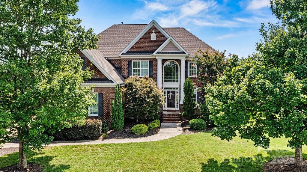 Denver, North Carolina, 28037, United States, 6 Bedrooms Bedrooms, ,5 BathroomsBathrooms,Residential,Forsale,1934927