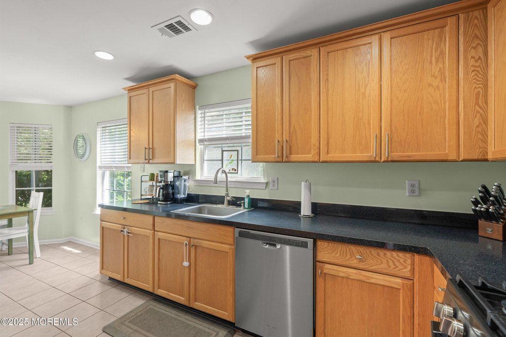 Tinton Falls, New Jersey, 07753, United States, 3 Bedrooms Bedrooms, ,2.5 BathroomsBathrooms,Residential,Forsale,1936820