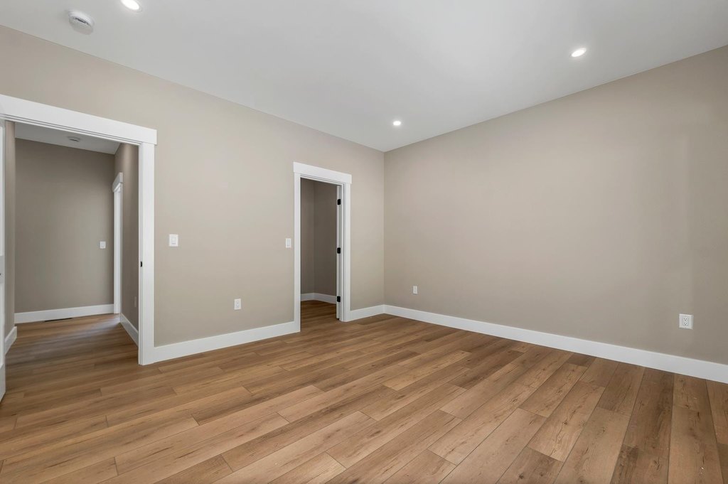 Laconia, New Hampshire, 03246, United States, 3 Bedrooms Bedrooms, ,2.5 BathroomsBathrooms,Residential,Forsale,1952893