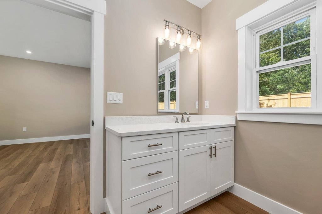 Laconia, New Hampshire, 03246, United States, 3 Bedrooms Bedrooms, ,2.5 BathroomsBathrooms,Residential,Forsale,1952893