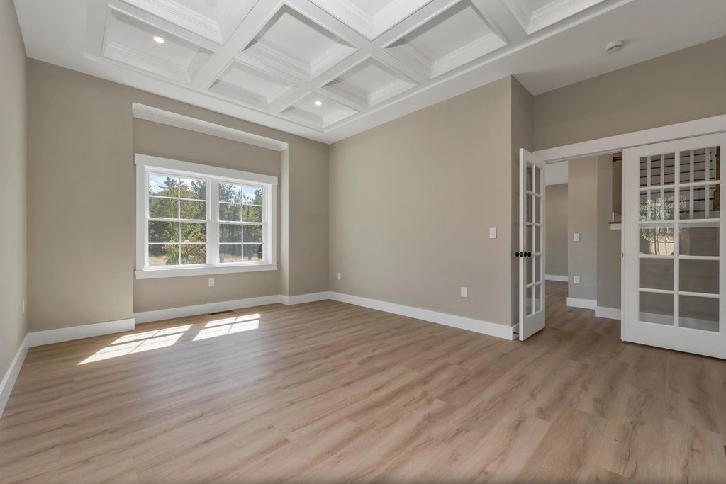 Laconia, New Hampshire, 03246, United States, 3 Bedrooms Bedrooms, ,2.5 BathroomsBathrooms,Residential,Forsale,1952892