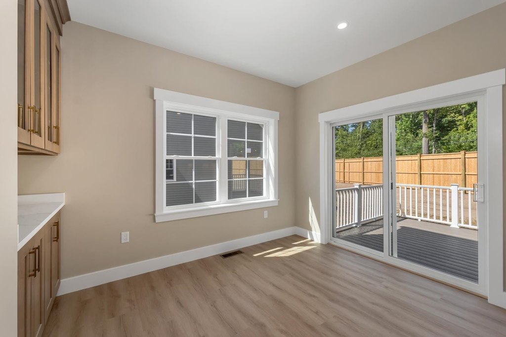 Laconia, New Hampshire, 03246, United States, 3 Bedrooms Bedrooms, ,2.5 BathroomsBathrooms,Residential,Forsale,1952892