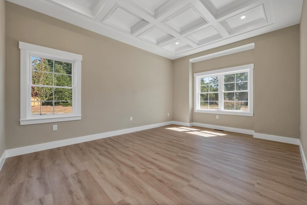 Laconia, New Hampshire, 03246, United States, 3 Bedrooms Bedrooms, ,2.5 BathroomsBathrooms,Residential,Forsale,1952892