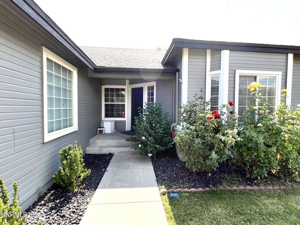 Reno, Nevada, 89523, United States, 3 Bedrooms Bedrooms, ,2 BathroomsBathrooms,Residential,Forsale,1936776