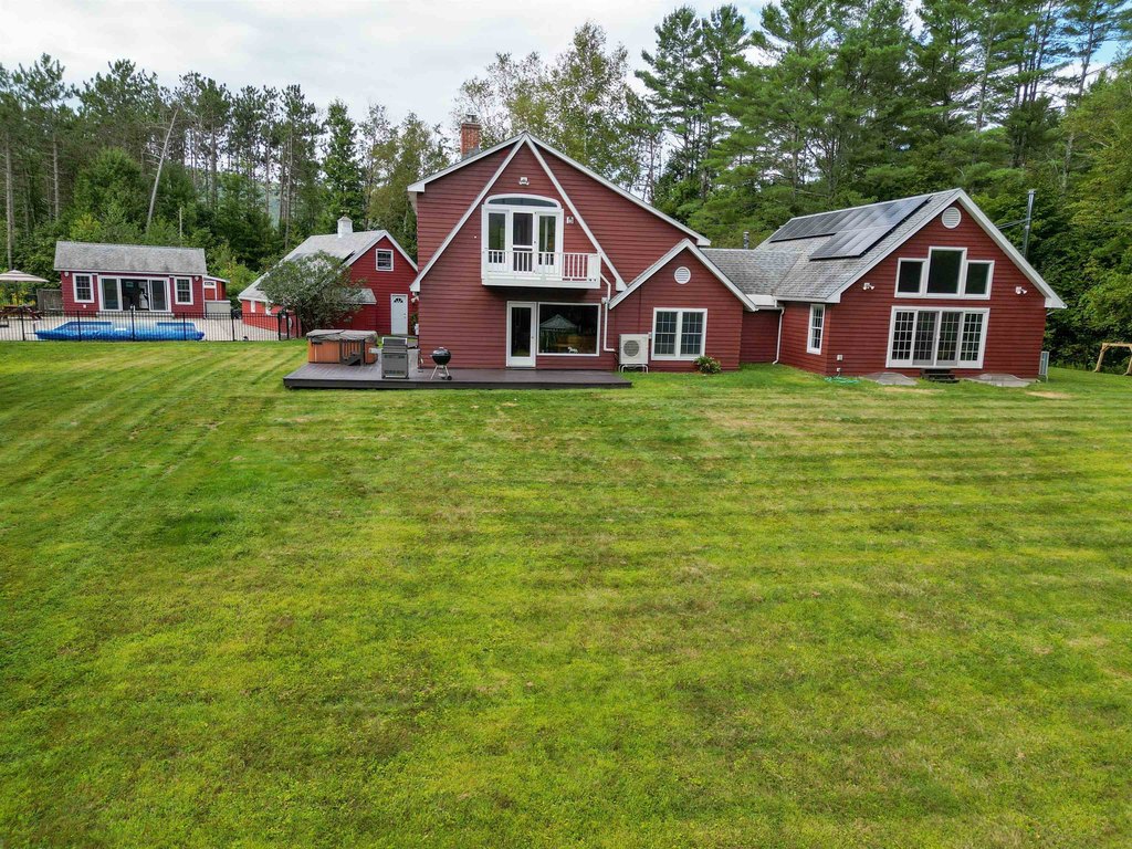 Underhill, Vermont, 05489, United States, 4 Bedrooms Bedrooms, ,3 BathroomsBathrooms,Residential,Forsale,1953117