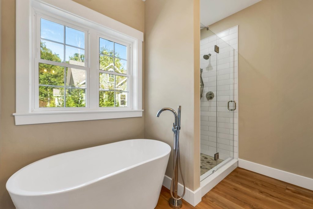 Laconia, New Hampshire, 03246, United States, 3 Bedrooms Bedrooms, ,2.5 BathroomsBathrooms,Residential,Forsale,1952891