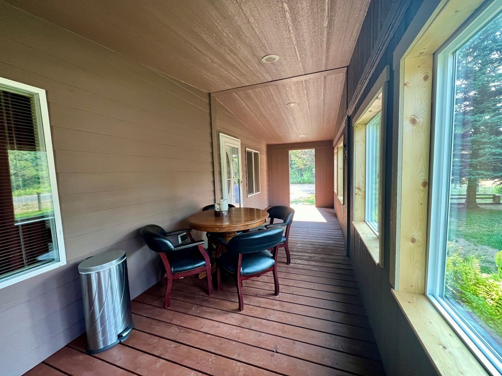 Donnelly, Idaho, 83615, United States, 3 Bedrooms Bedrooms, ,1.5 BathroomsBathrooms,Residential,Forsale,1946179