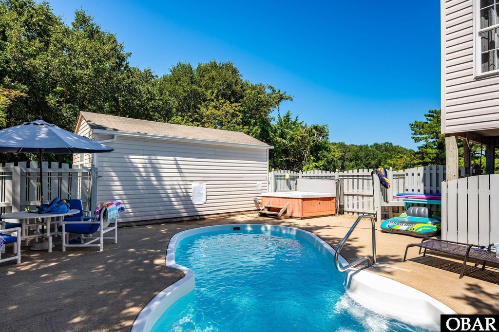 Nags Head, North Carolina, 27959, United States, 4 Bedrooms Bedrooms, ,4 BathroomsBathrooms,Residential,Forsale,1964353