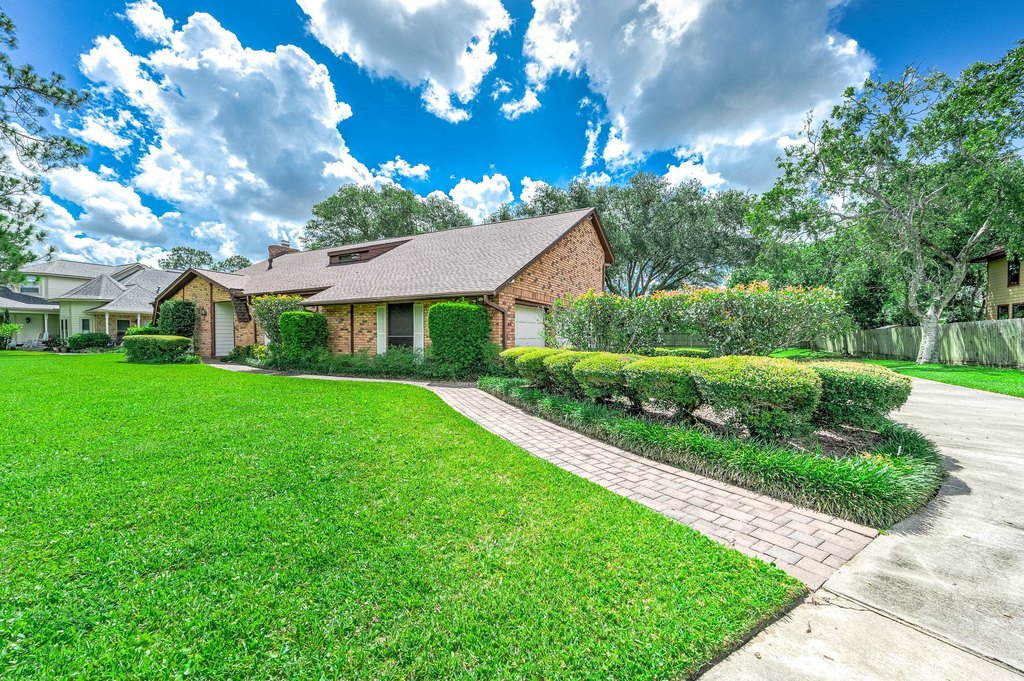 Friendswood, Texas, 77546, United States, 3 Bedrooms Bedrooms, ,2.5 BathroomsBathrooms,Residential,Forsale,1936482
