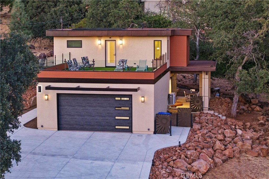 Hidden Valley Lake, California, 95467, United States, 3 Bedrooms Bedrooms, ,2.5 BathroomsBathrooms,Residential,Forsale,1953119
