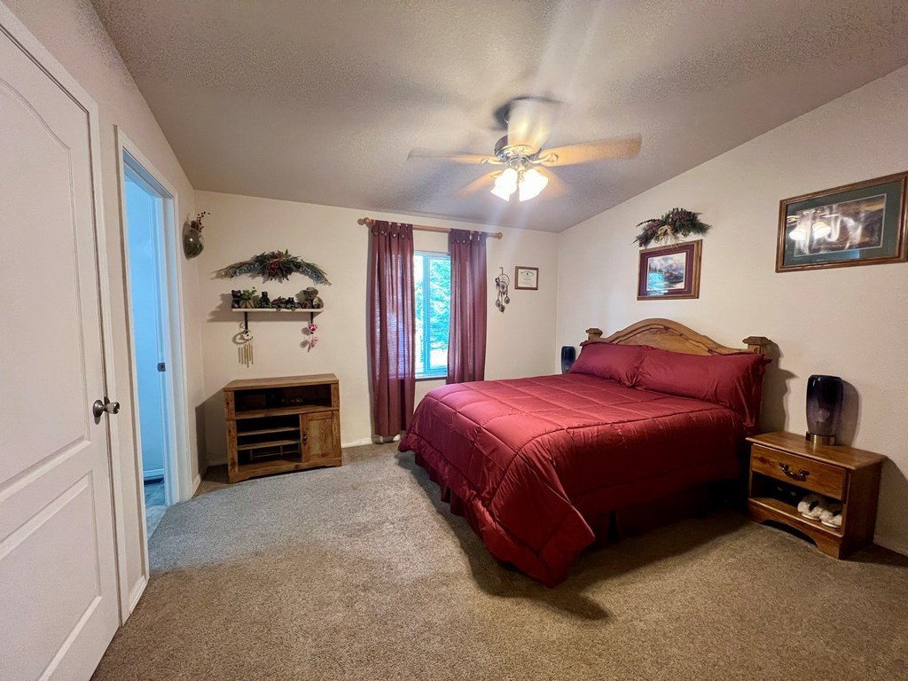 Donnelly, Idaho, 83615, United States, 3 Bedrooms Bedrooms, ,1.5 BathroomsBathrooms,Residential,Forsale,1946179