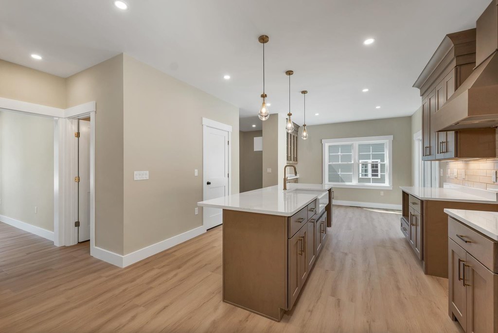 Laconia, New Hampshire, 03246, United States, 3 Bedrooms Bedrooms, ,2.5 BathroomsBathrooms,Residential,Forsale,1952892