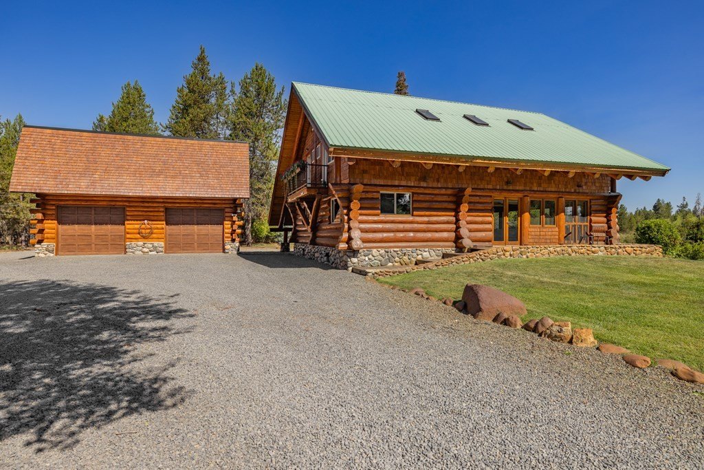 McCall, Idaho, 83638, United States, 3 Bedrooms Bedrooms, ,4 BathroomsBathrooms,Residential,Forsale,1996720