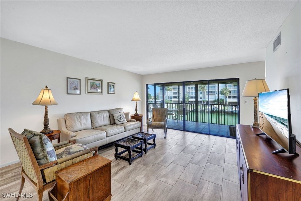 Marco Island, Florida, 34145, United States, 2 Bedrooms Bedrooms, ,2 BathroomsBathrooms,Residential,Forsale,1995035