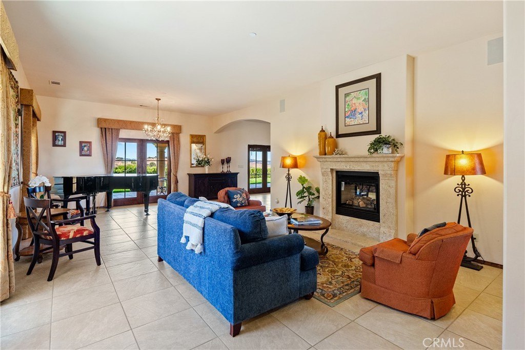 Templeton, California, 93465, United States, 5 Bedrooms Bedrooms, ,5.5 BathroomsBathrooms,Residential,Forsale,2004156