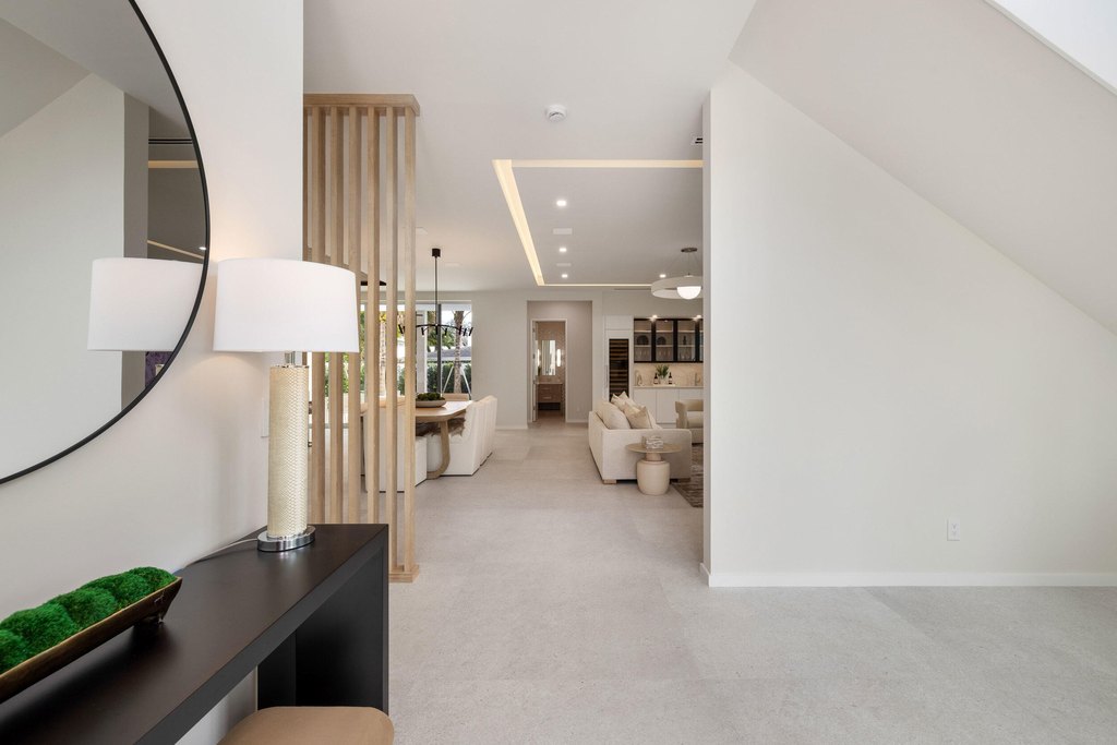 Delray Beach, Florida, 33483, United States, 5 Bedrooms Bedrooms, ,5.5 BathroomsBathrooms,Residential,Forsale,1952512