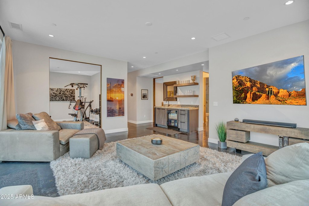 Sedona, Arizona, 86336, United States, 5 Bedrooms Bedrooms, ,3 BathroomsBathrooms,Residential,Forsale,1946092