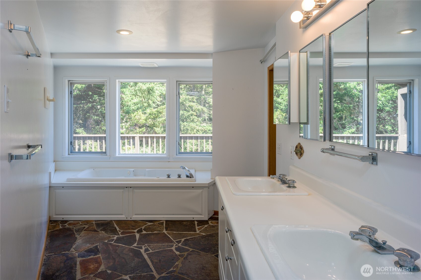 Lopez Island, Washington, 98261, United States, 4 Bedrooms Bedrooms, ,3 BathroomsBathrooms,Residential,Forsale,2004450