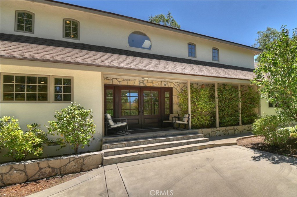 Lake Arrowhead, California, 92352, United States, 5 Bedrooms Bedrooms, ,5 BathroomsBathrooms,Residential,Forsale,1953299