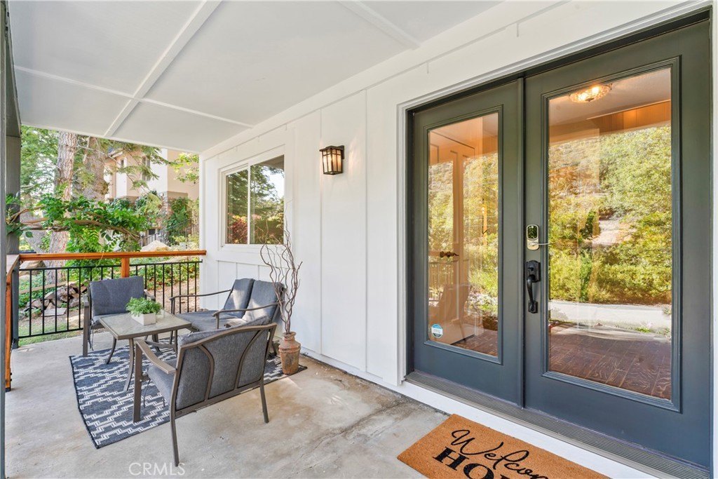 Lake Arrowhead, California, 92352, United States, 4 Bedrooms Bedrooms, ,3 BathroomsBathrooms,Residential,Forsale,1953301