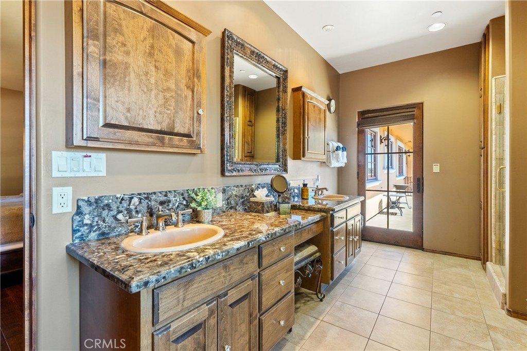 Templeton, California, 93465, United States, 5 Bedrooms Bedrooms, ,5.5 BathroomsBathrooms,Residential,Forsale,2004156