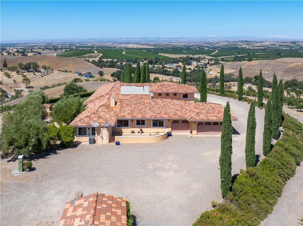 Templeton, California, 93465, United States, 5 Bedrooms Bedrooms, ,5.5 BathroomsBathrooms,Residential,Forsale,2004156