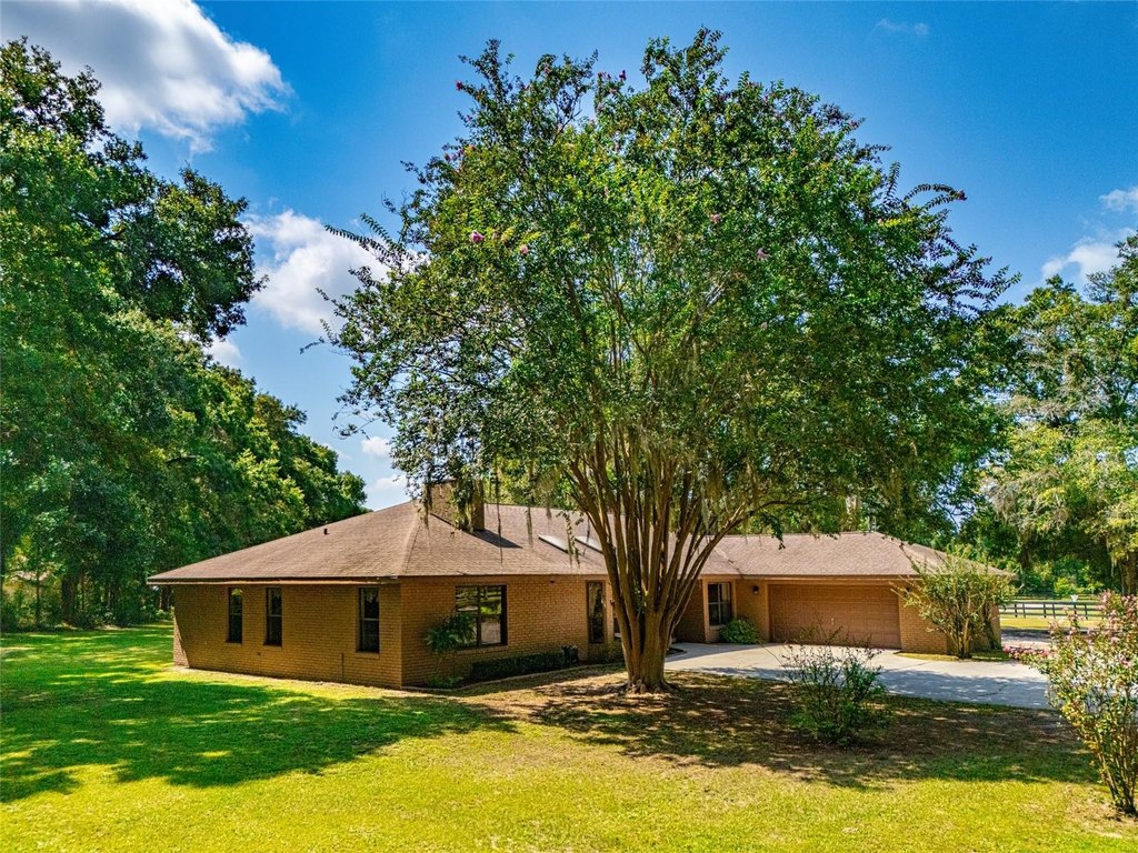 OCALA, Florida, 34476, United States, 3 Bedrooms Bedrooms, ,3 BathroomsBathrooms,Residential,Forsale,1969789