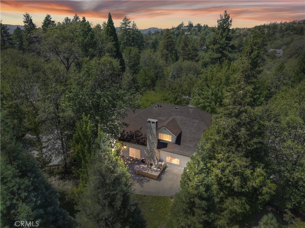 Lake Arrowhead, California, 92352, United States, 5 Bedrooms Bedrooms, ,5 BathroomsBathrooms,Residential,Forsale,1953299
