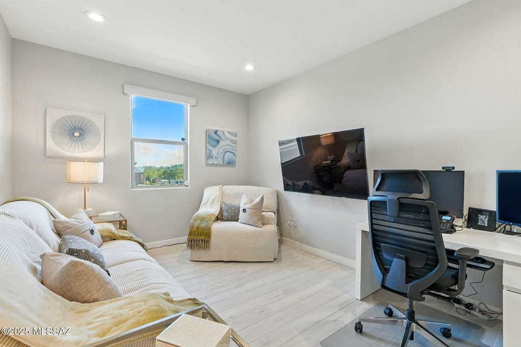 Oro Valley, Arizona, 85742, United States, 5 Bedrooms Bedrooms, ,3 BathroomsBathrooms,Residential,Forsale,1954090