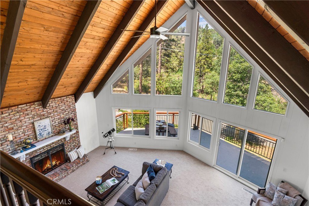 Lake Arrowhead, California, 92352, United States, 4 Bedrooms Bedrooms, ,3 BathroomsBathrooms,Residential,Forsale,1953301