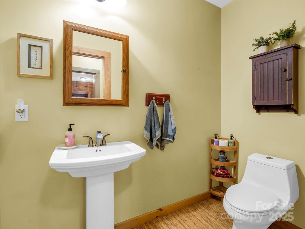 Lake Lure, North Carolina, 28746, United States, 3 Bedrooms Bedrooms, ,2.5 BathroomsBathrooms,Residential,Forsale,1960267