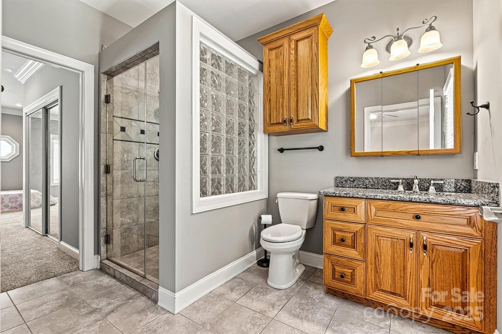 Hickory, North Carolina, 28601, United States, 3 Bedrooms Bedrooms, ,3.5 BathroomsBathrooms,Residential,Forsale,1953166